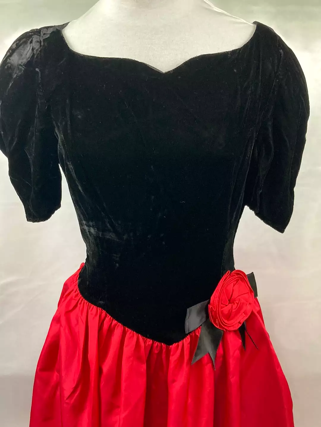 1980's Red/Black Gunne Sax Prom Dress Vintage Women's Dress Size Small