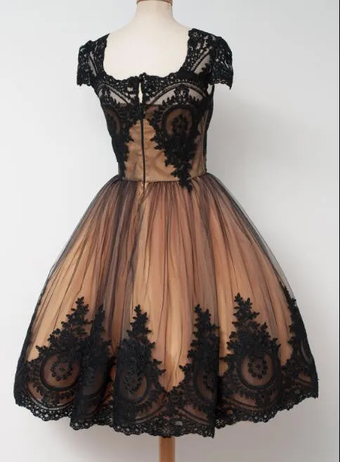 2024 Black Lace Short Vintage  Prom Dress with Cap Sleeves