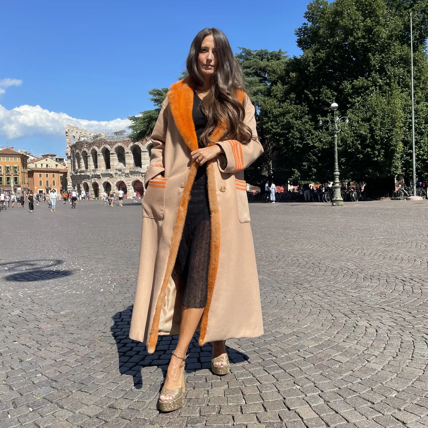 CAMEL WOOL COAT WITH ORANGE MINK