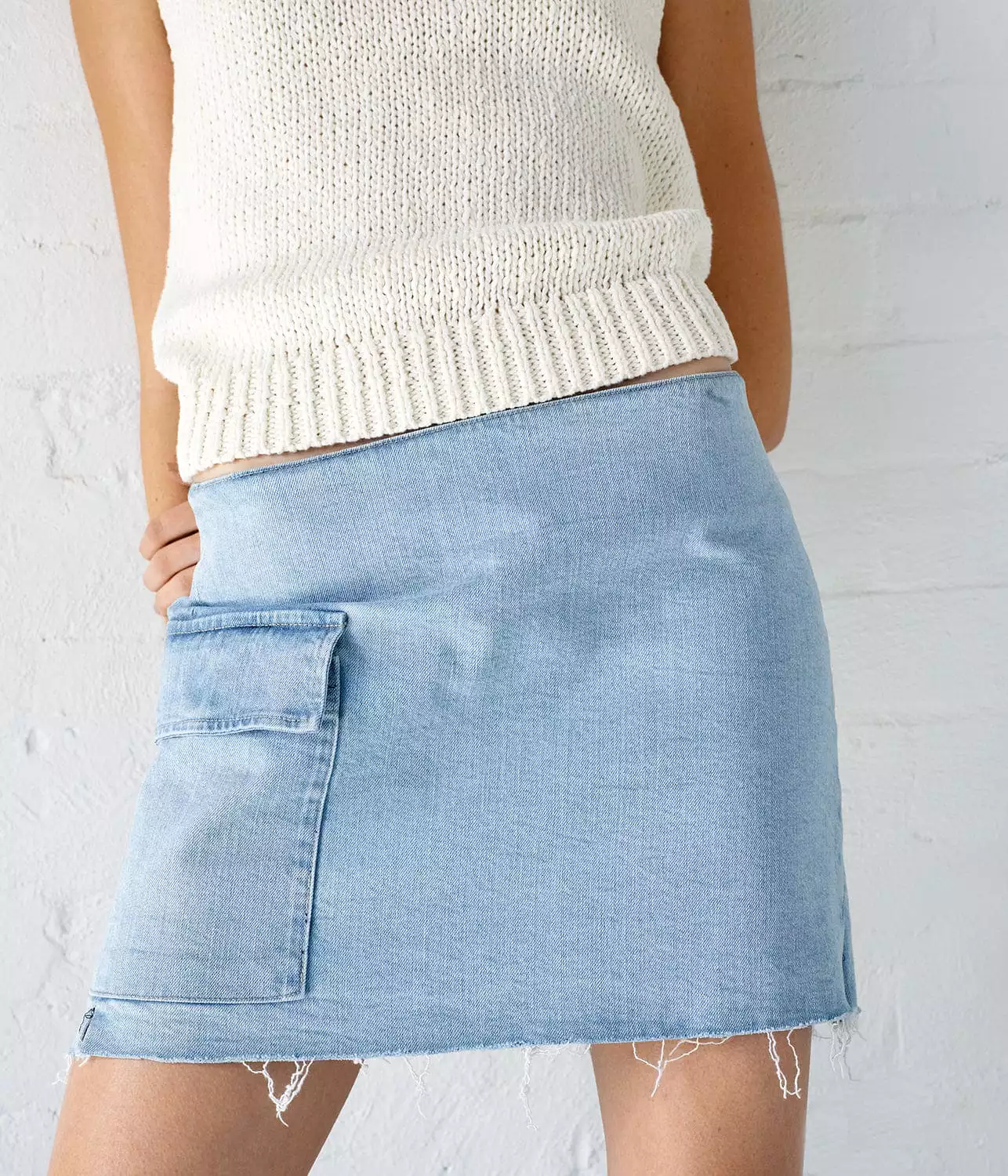 DENIM UTILITY MINI SKIRT- LIGHT VINTAGE