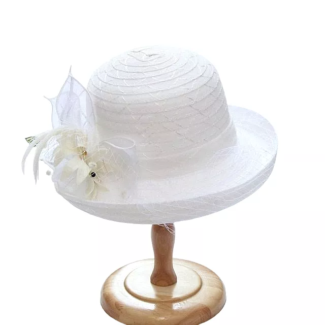 Hat Queen Divinna (White)