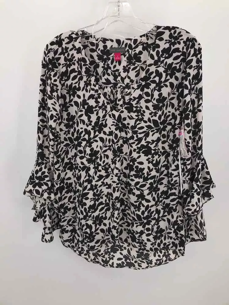 Pre-Owned Vince Camuto Black Size Small Printed Blouse