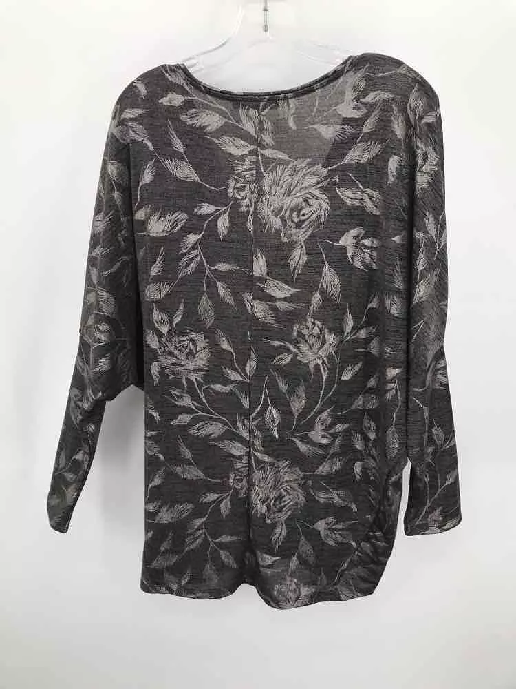 Pre-Owned WHBM Grey Size Medium Printed Blouse