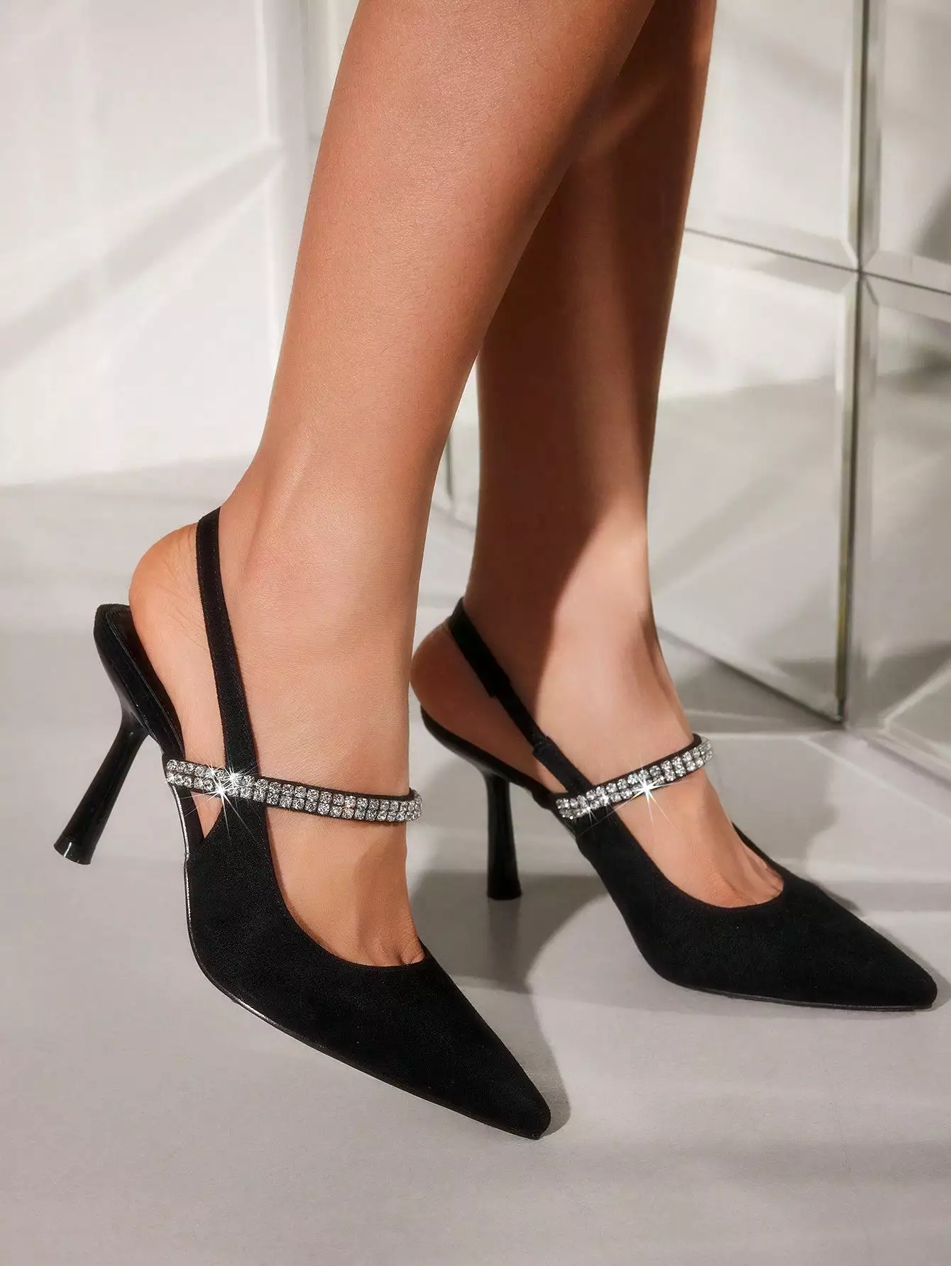 Woman Shoes Fashionable Water Diamond High Heels, Black Color For Spring And Summer